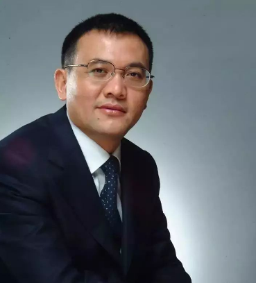 財(cái)富人物 | 李衛(wèi)國：賠了200萬，卻從此敲開了320億的財(cái)富之門！