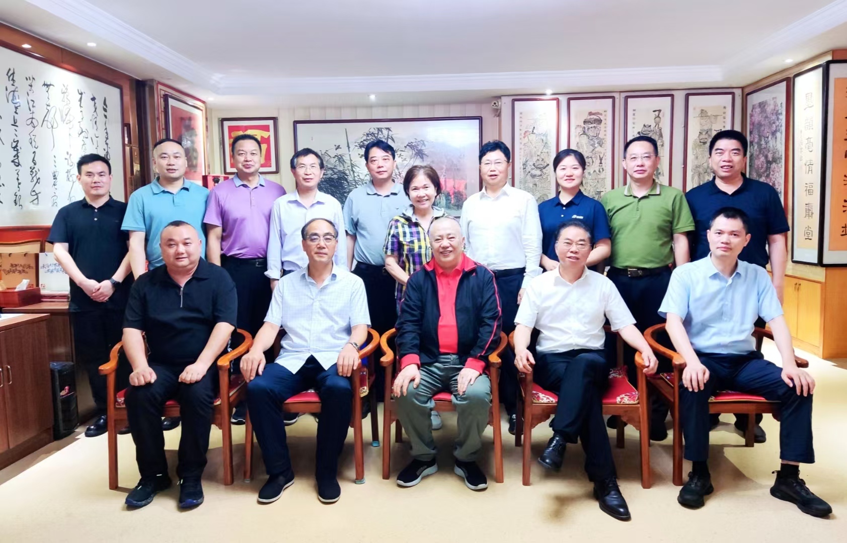 湖南省文史研究館副館長趙為濟一行在湖南省企業文化促進會調研